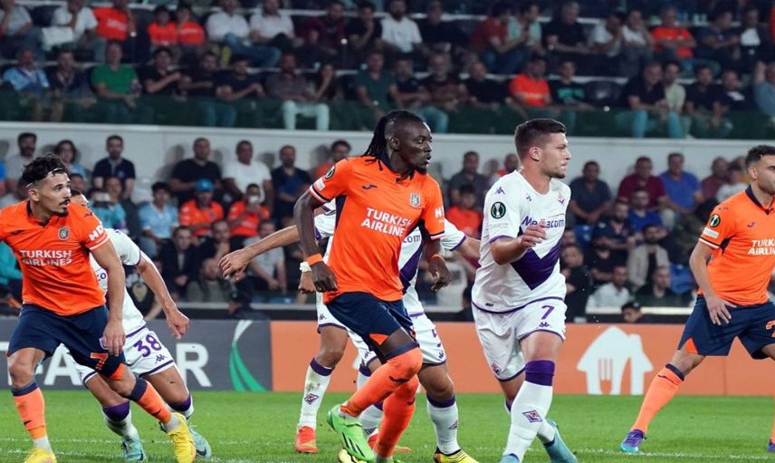 Başakşehir en zor maçına çıkıyor: Fiorentina Başakşehir maçı ne zaman ve hangi kanalda? Fiorentina Başakşehir maçı hakemi kim?