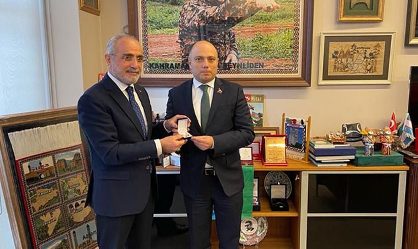 Başdanışman Yalçın Topçu: Türkiye-Azerbaycan İki Ayrı Bedenin Tek Bir Canı