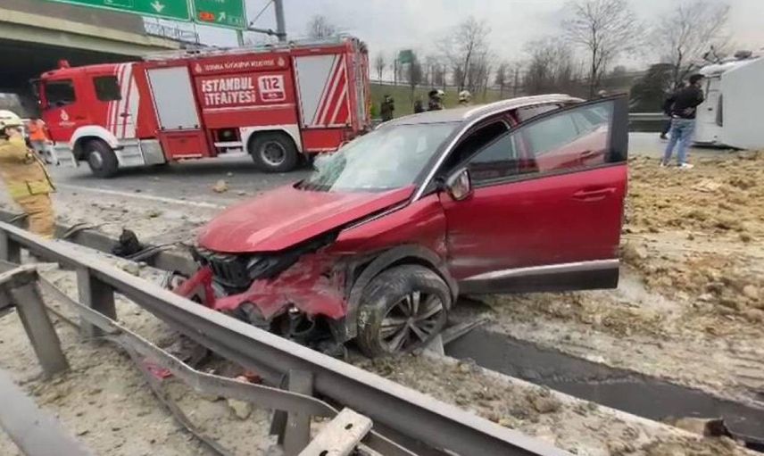Basın Ekspres yolunda korkunç kaza: Çok sayıda yaralı var