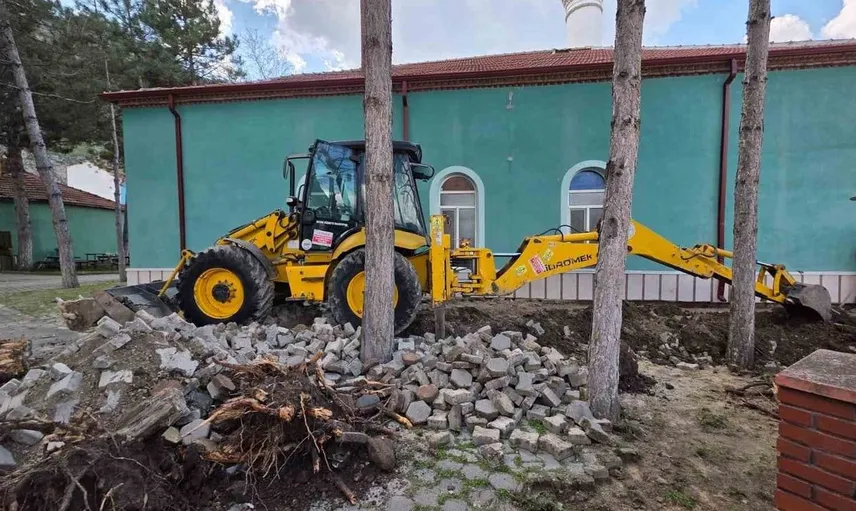 Başkan Hamamcı Yenice Mahallesi'nde İncelemelerde Bulundu