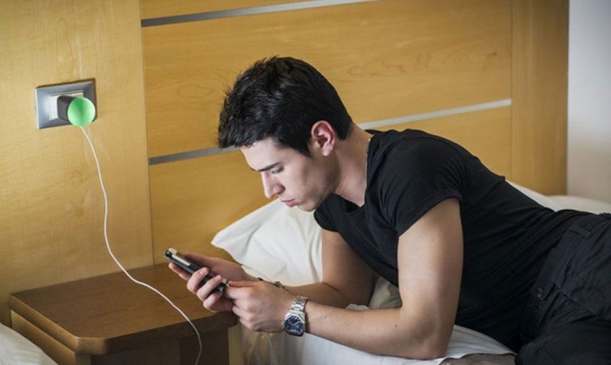 Başucunuza koyduğunuz telefonlarınız sizin baş düşmanınız olabilir!