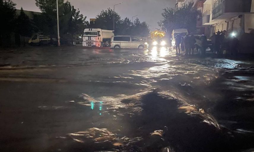 Batman'da sel felaketi: Valilik acı haberi duyurdu