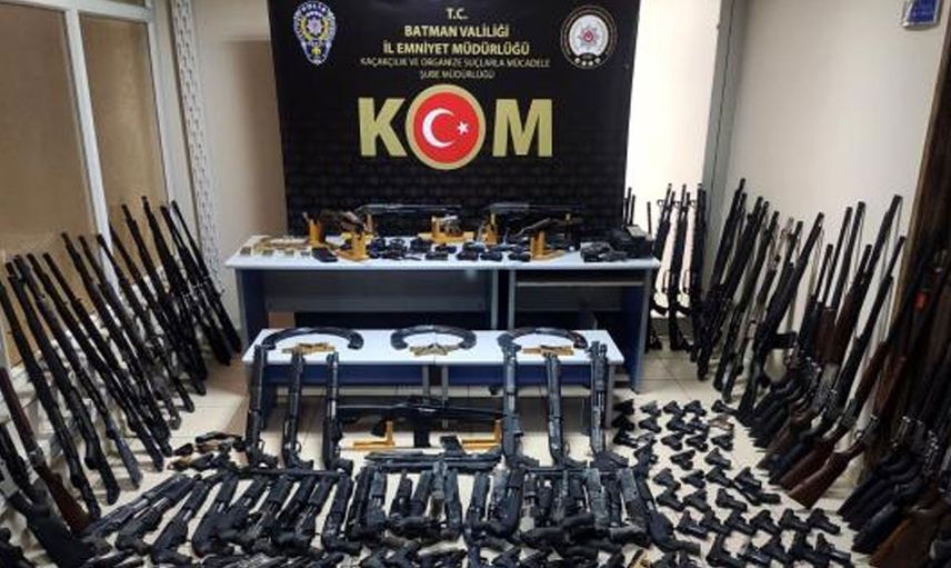 Batman'da Yüklü Cephanelik Ele Geçirildi