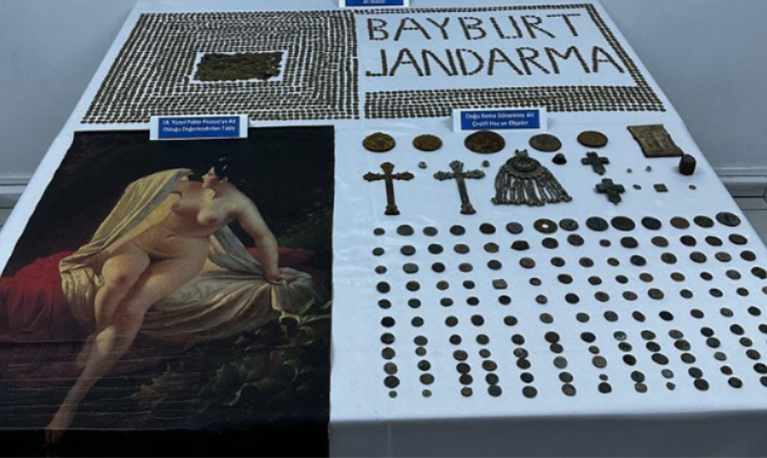 Bayburt'ta Picasso tablosu ele geçirildi