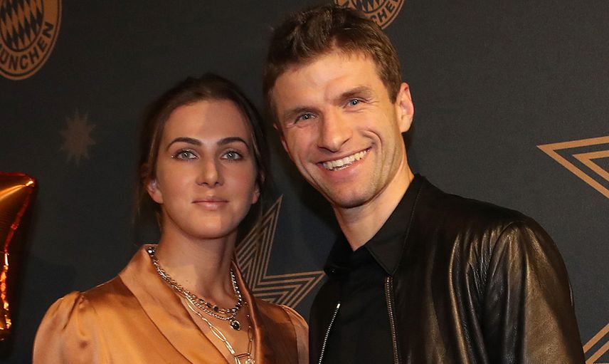 Bayern Münih'in Yıldızı Thomas Müller'in Manchester United'a Transferine Eşi Engel Olmuş!