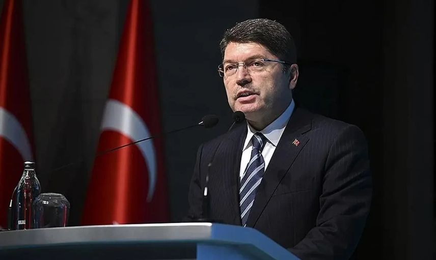 Bayrak Provokasyonuna Sert Müdahale: Bakan Tunç Açıkladı, 14 Gözaltı