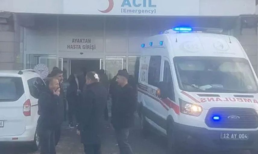 Bayram namazında ortalık kan gölüne döndü: 5 kişi yaralandı