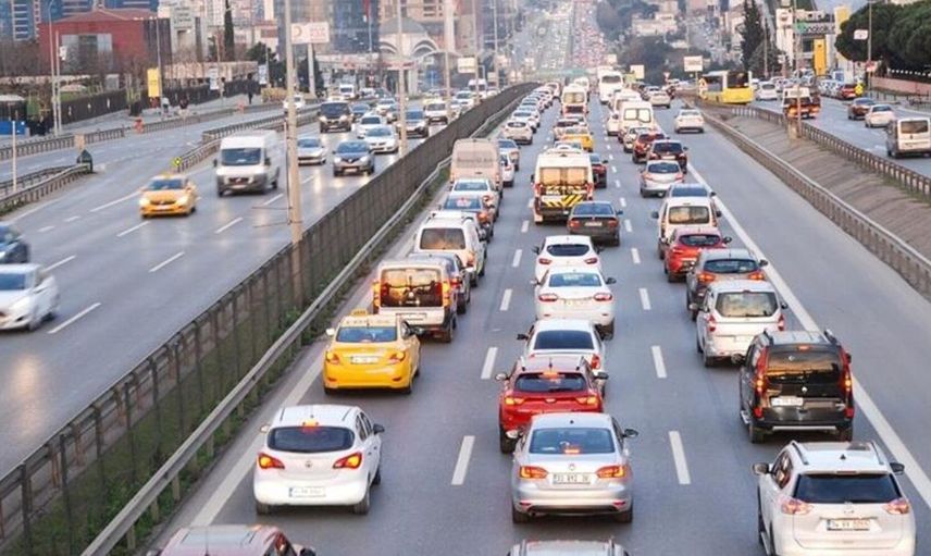 Bayram tatilinde ücretsiz geçişler ve dikkat edilmesi gerekenler! Karayollarında güncel durum…