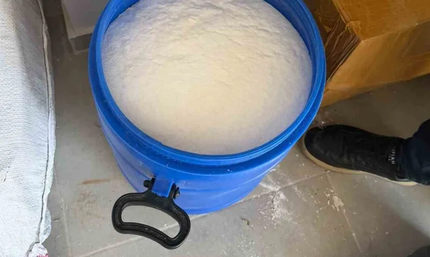 Mersin'de operasyon: 6 milyon boş kapsül ve 1 ton 250 kilo uyuşturucu ele geçirildi