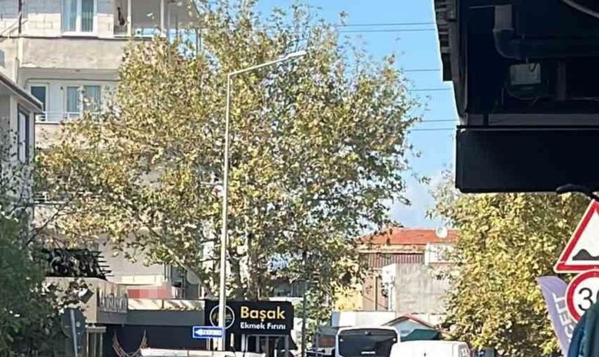 Bursa'da çay ocağı önünde yaşanan silahlı saldırıda bir kişi ağır yaralandı