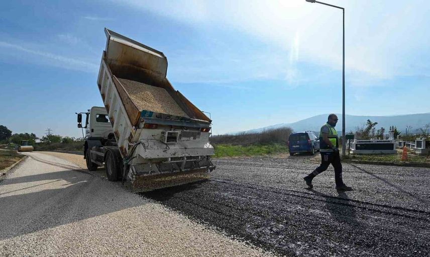 Bursa'da Erdoğanköy Kent Mezarlığı’na yeni yollar: Kabir ziyaretleri kolaylaşıyor