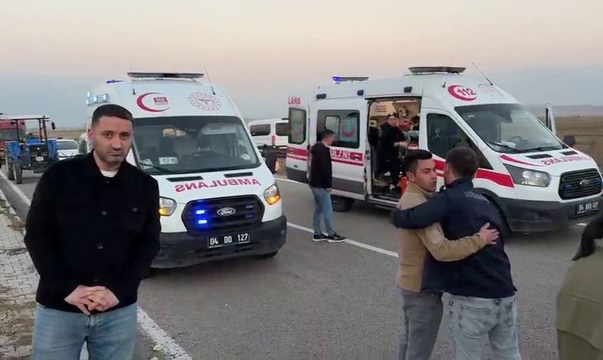 Patnos'ta akşam saatlerinde takla atan araçta 7 kişi vardı