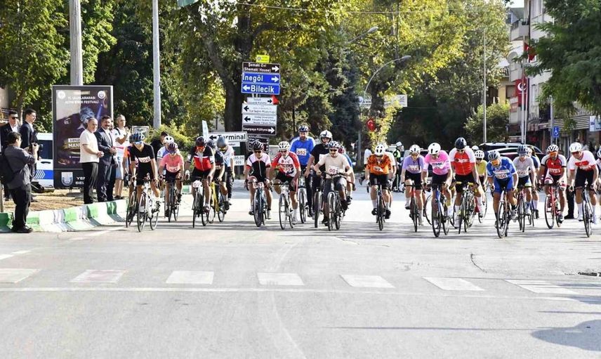 Bursa'da bisiklet yarışıyla spor heyecanı yaşandı