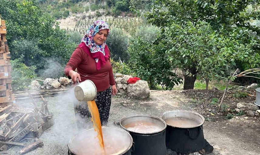 Sosyal medyada fenomen oldu: Mersinli çiftçi yarışmada büyük ödül kazandı