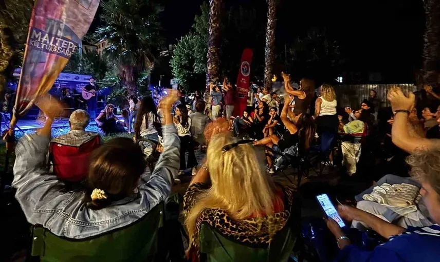 Maltepe açık hava konserlerinin son durağı Feyzullah Mahallesi'nde gerçekleşti