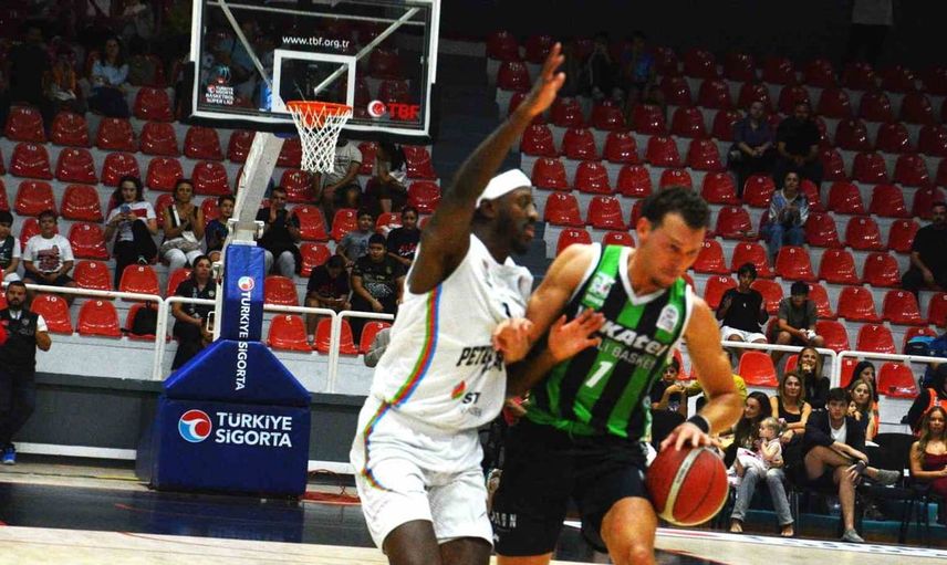 Aliağa Petkimspor sezonu galibiyetle açtı