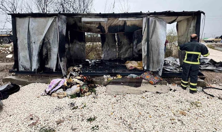 Burdur'da baraka yangını faciası: 85 yaşındaki kadın hayatını kaybetti