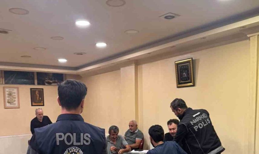 Bursa'da geniş çaplı asayiş uygulaması: ruhsatsız silah ve uyuşturucu bulundu
