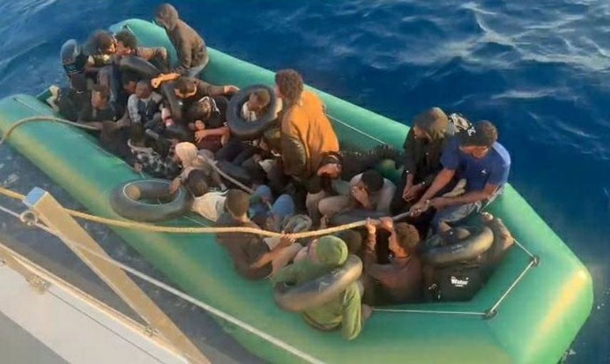 İzmir açıklarında kurtarılan göçmenler: 30 kişinin dramı