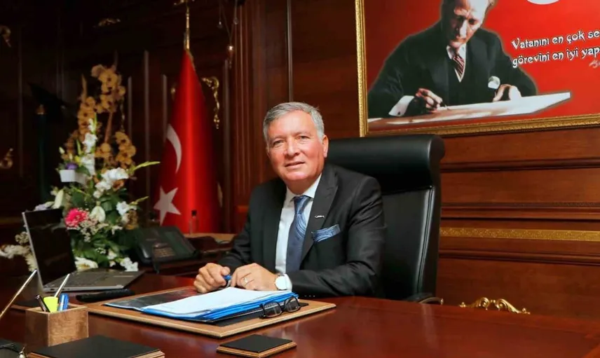 Honaz Belediye Başkanı Kepenek’ten Mevlid Kandili mesajı: Gönül kapılarını açalım