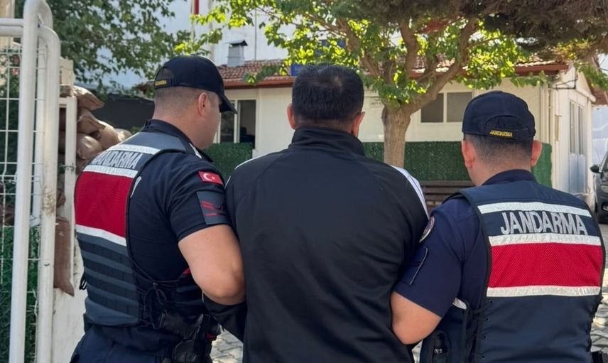 İzmir'de 26 aydır aranan firari jandarma tarafından yakalandı
