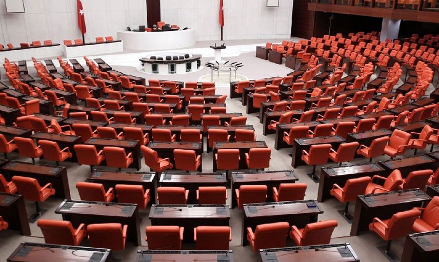 Beklenen Torba yasanın maddeleri netleşti: Ev Hanımları emekli olabilecekler mi?