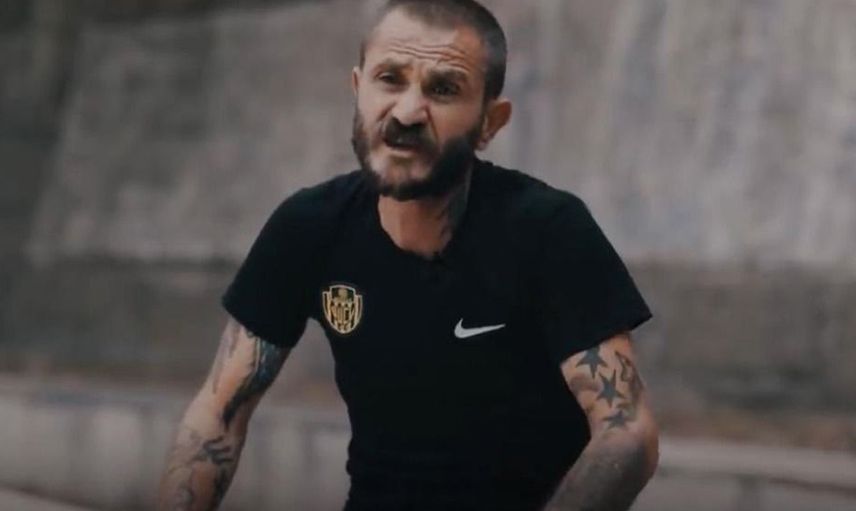Benekli Ayhan Kimdir, Aslen Nerelidir, Gerçek İsmi Nedir?