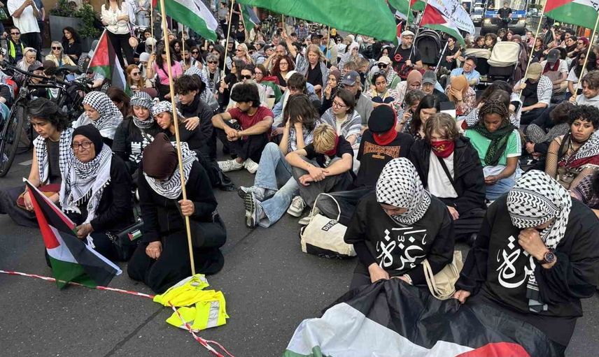 Berlin'de Filistin Destek Gösterisine Polis Müdahalesi