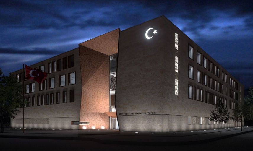 Berlin’de Türkiye’nin Büyükelçilik binasına saldırı: 2 gözaltı