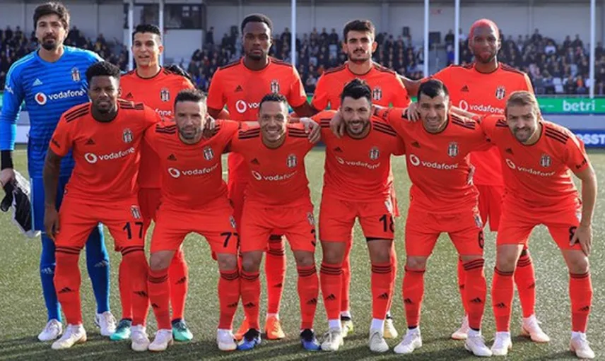 Beşiktaş, Taraftarı Önüne Çıkıyor!