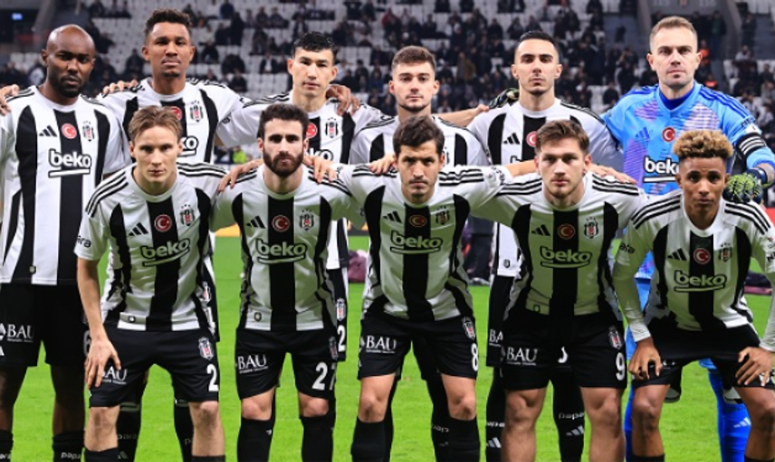 Beşiktaş tribünlerinden sert tepki