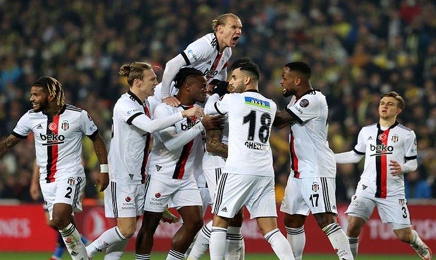 Beşiktaş'ın Süper Kupa'da Oynayacağı Antalyaspor Maçı Öncesi Kamp Kadrosu Belli Oldu