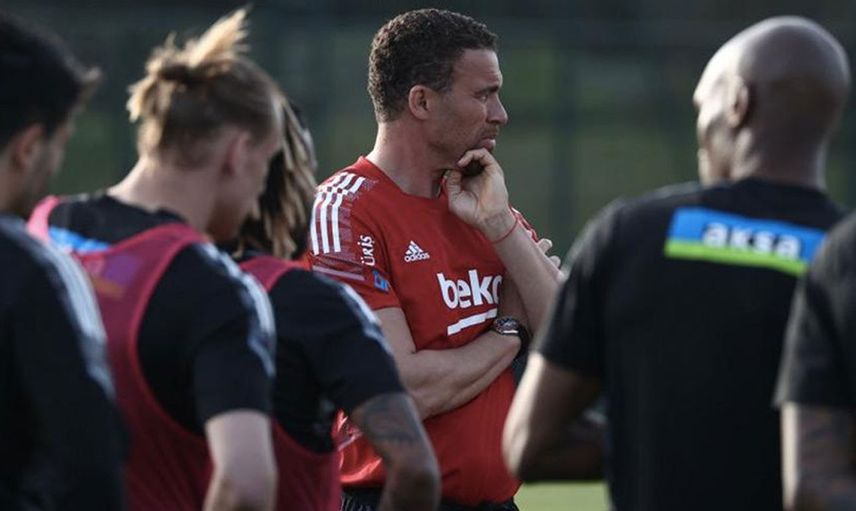 Beşiktaş'ın Süper Lig'de Kasımpaşa ile oynayacağı maç öncesi Teknik Direktör Valerien Ismael futbolcularla konuştu!