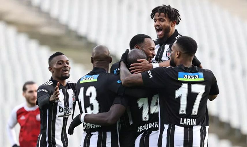 Beşiktaş'ta Mensah Beklentinin Altına Kaldı!