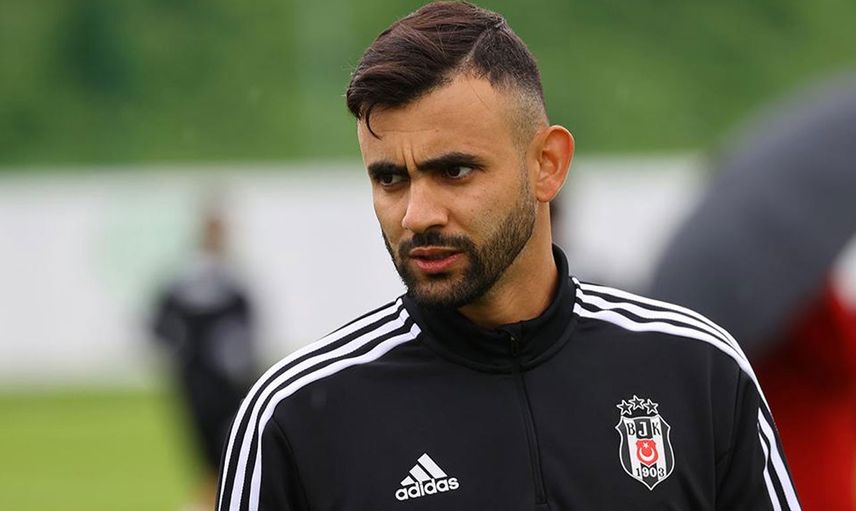 Beşiktaş'ta Rachid Ghezzal kendisine gelen transfer teklifini geri çevirmiş!