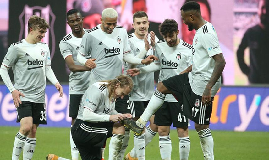 Beşiktaş'ta Sarı Kart Alarmı!