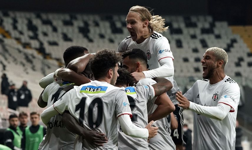 Beşiktaş'ta Yolların Ayrılacağı İsimler Belli Oldu!