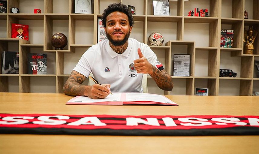 Beşiktaş'tan ayrılan Rosier yeni takımıyla pozunu verdi: Yapılacak çok güzel şeyler var