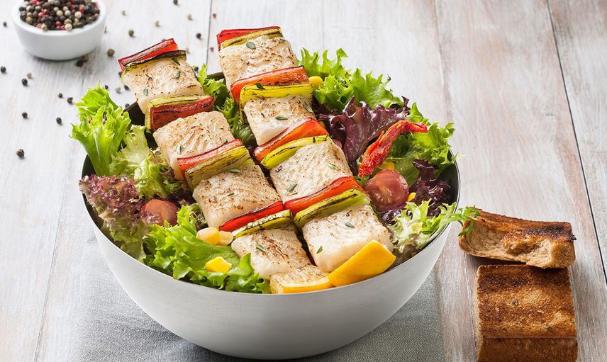 Besinler İlacınızdır! Somonlu Salata Tarifi, Somonlu Salata Nasıl Yapılır?