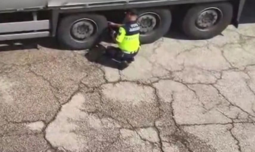 Gaziantep otoyolunda lastik denetimi: 25 sürücü ceza aldı