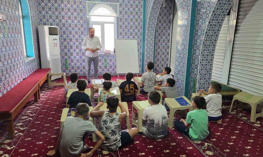 Kuyucak’ta yaz kur'an kursu öğrencilerine rehberlik seminerleri