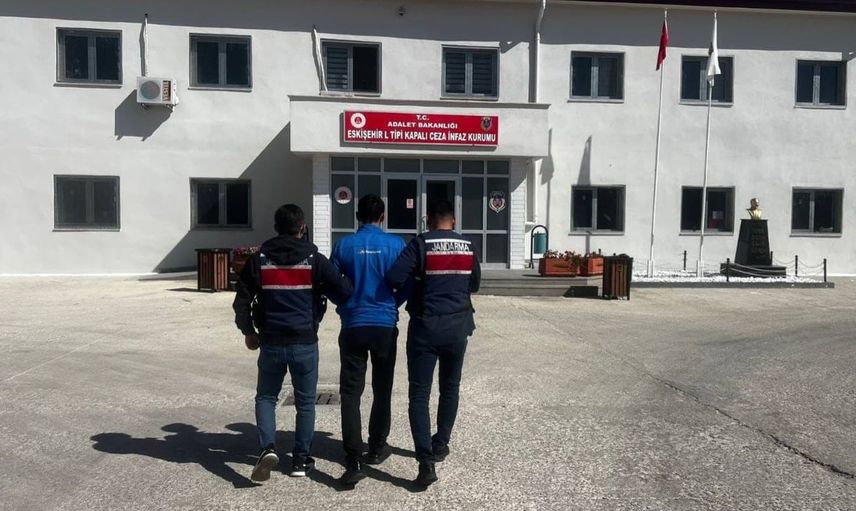 Eskişehir'de yıllardır aranan şahıs jandarma operasyonuyla yakalandı