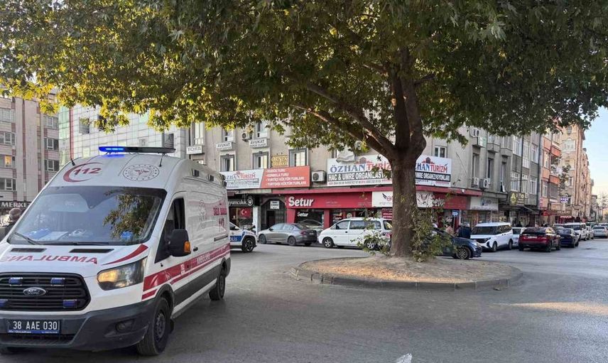 Kayseri'de motosikletli yunus ekibi kaza yaptı: İki polis yaralı