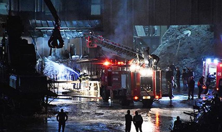 Bilecik'te Fabrikada Yangın Çıktı
