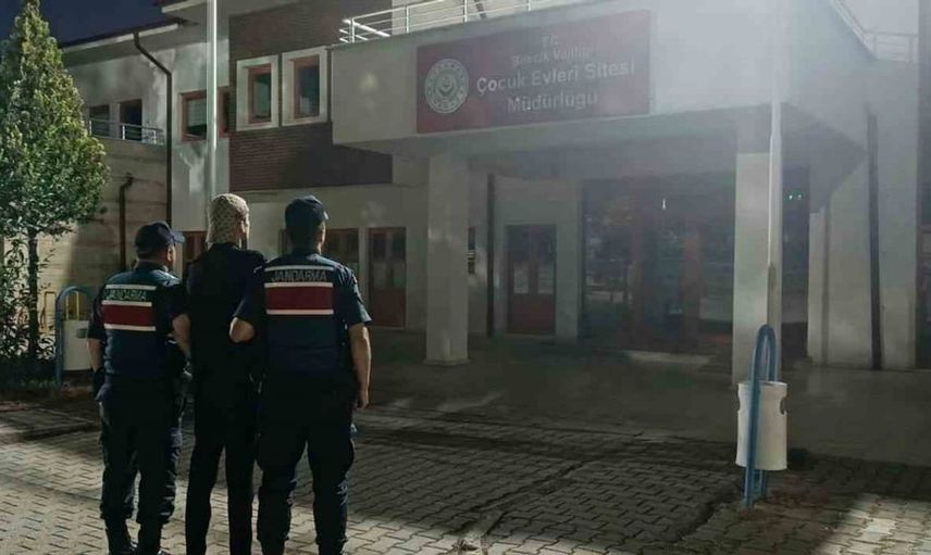 Bilecik’te ikamet izni ve koruma belgesi olmadan seyahat eden 4 Suriyeli yakalandı