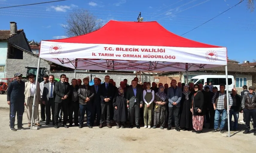 Bilecik'te Yağlık Ayçiçeği Tohumu Dağıtımı Gerçekleştirildi