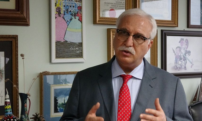 Bilim Kurulu Üyesi Özlü'den Umut Dolu Açıklama! 'Omicron' Bağışıklığıyla Salgının Sonu Gelebilir'