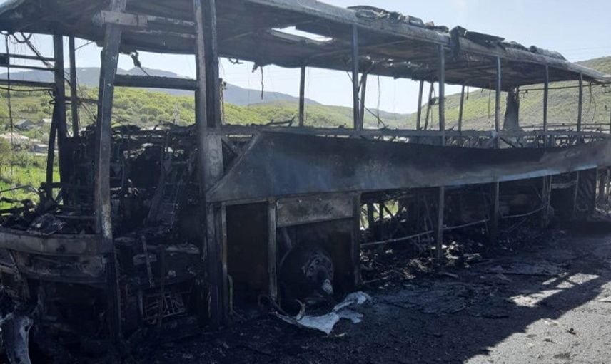 Bingöl'de Yolcu Otobüsü Yandı