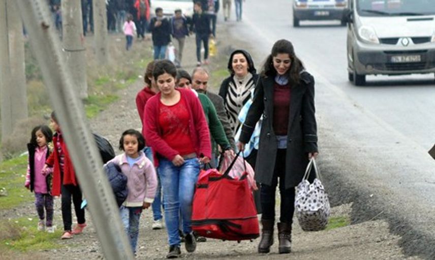 Bir Mesaj Geldi, Öğretmenler Orayı Terk Etmeye Başladı!