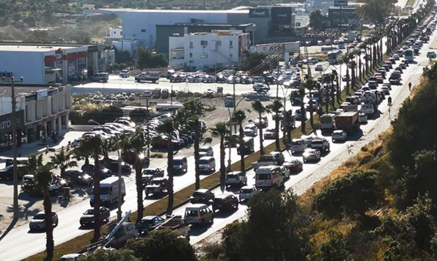 Bodrum’da 3 Günlük Kısıtlama Öncesi Araç Trafiği Oluştu